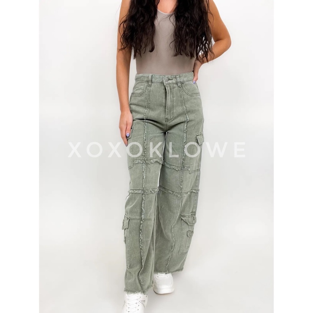 POL Retro 90s Relaxed Fit Cargo Pants - Picture 11 of 16